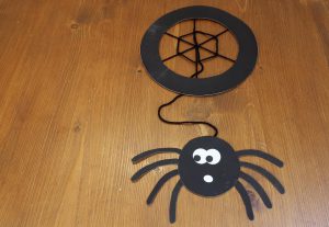 bricolage enfant assiette carton halloween