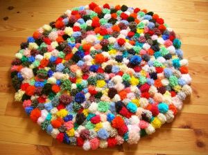 tapis pompons tuto