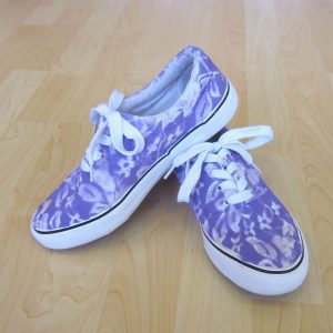 customiser ses chaussures en toile