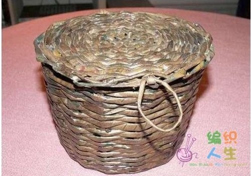 DIY panier en papier journal