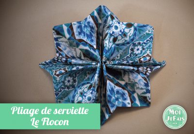 pliage serviette de flocon