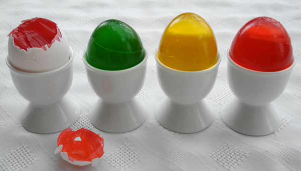 oeufs colorés