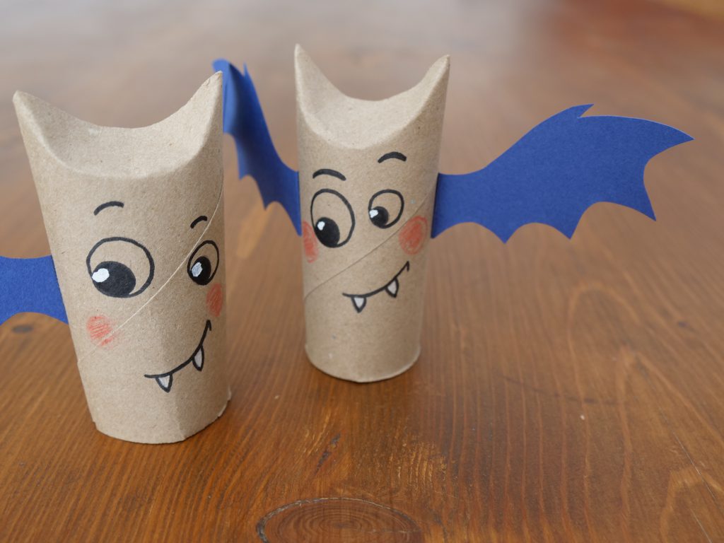 Bricolage Halloween avec des rouleaux de papier toilette DIY