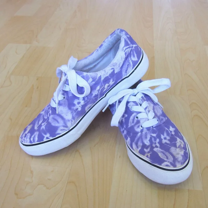 customiser ses chaussures en toile