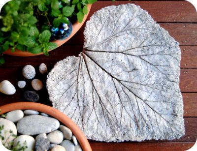 diy deco jardin feuilles beton