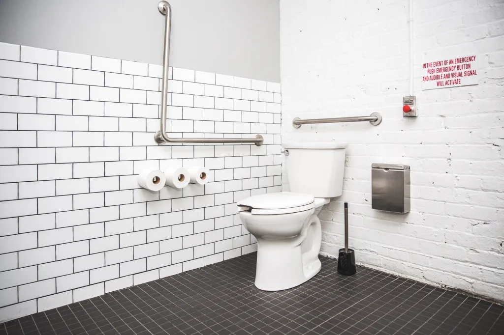 toilette bouchée