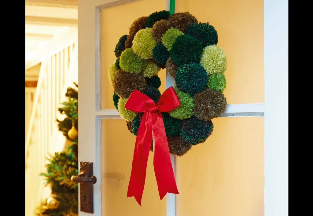 belle-couronne-noel-pompons